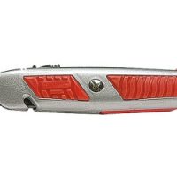 Нож макетен. 18 mm.  метален корпус